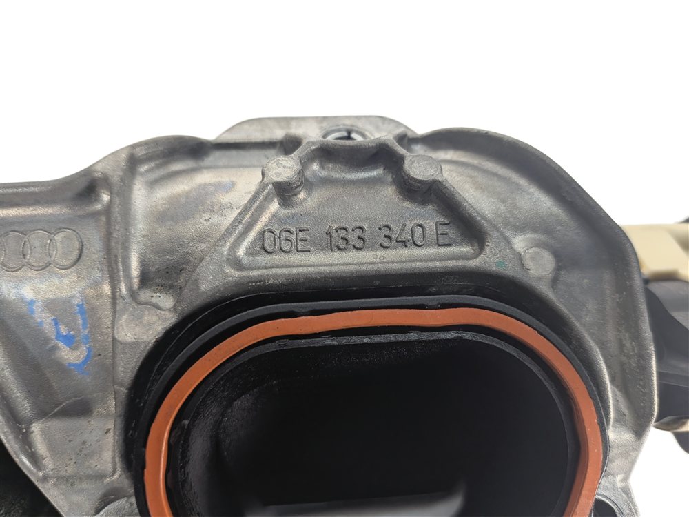Thumbnail 8: 12-17 AUDI A6 A7 Q5 S5 SQ5 (C7 4G8 B8 8T 8R) RIGHT INTAKE MANIFOLD DIFFUSER RAIL