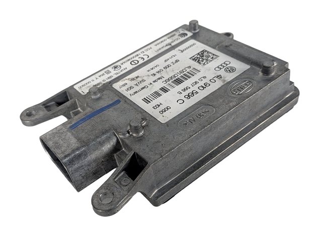 Thumbnail 3: 2013-2020 AUDI Q7 (4L 4M) REAR RIGHT LANE DEPARTURE BLIND SPOT MODULE (MASTER)