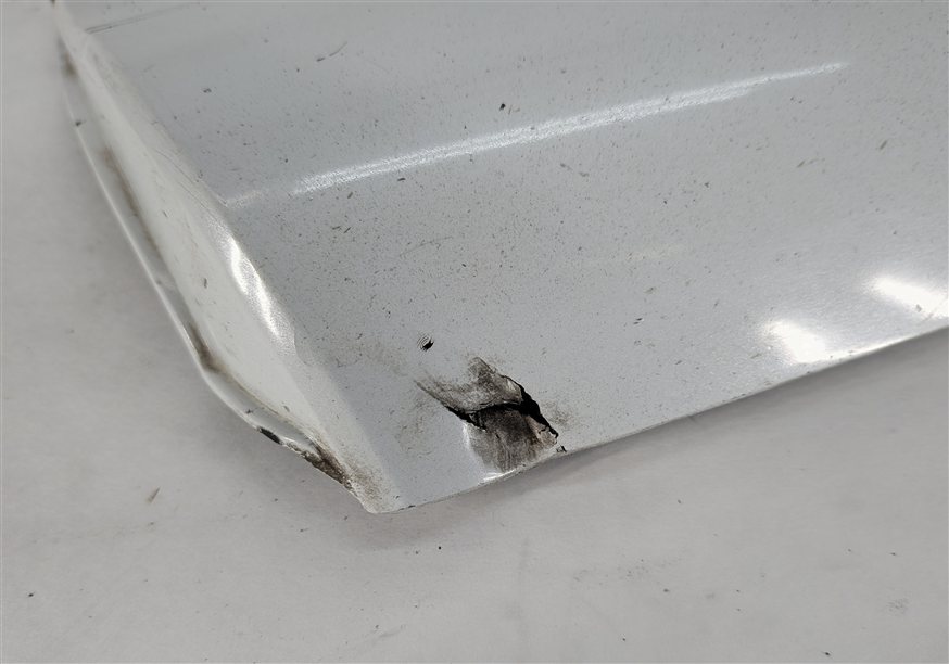 Thumbnail 6: 10-15 AUDI Q7 FRONT LEFT DRIVER LOWER DOOR TRIM MOULDING (w/out SLINE) (White)