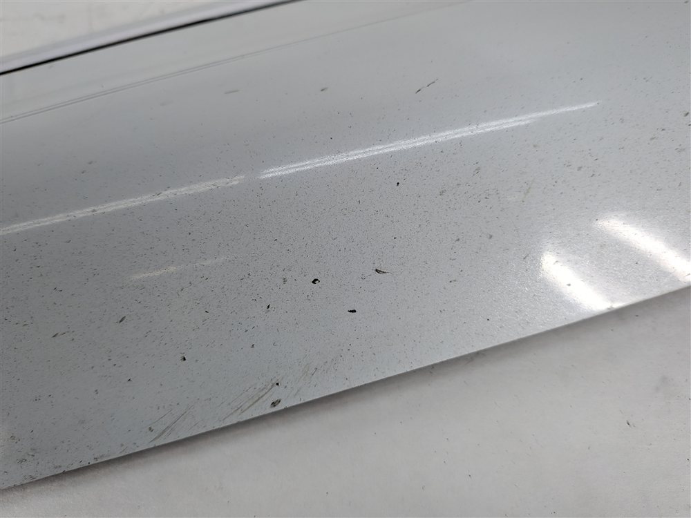 Thumbnail 7: 10-15 AUDI Q7 FRONT LEFT DRIVER LOWER DOOR TRIM MOULDING (w/out SLINE) (White)