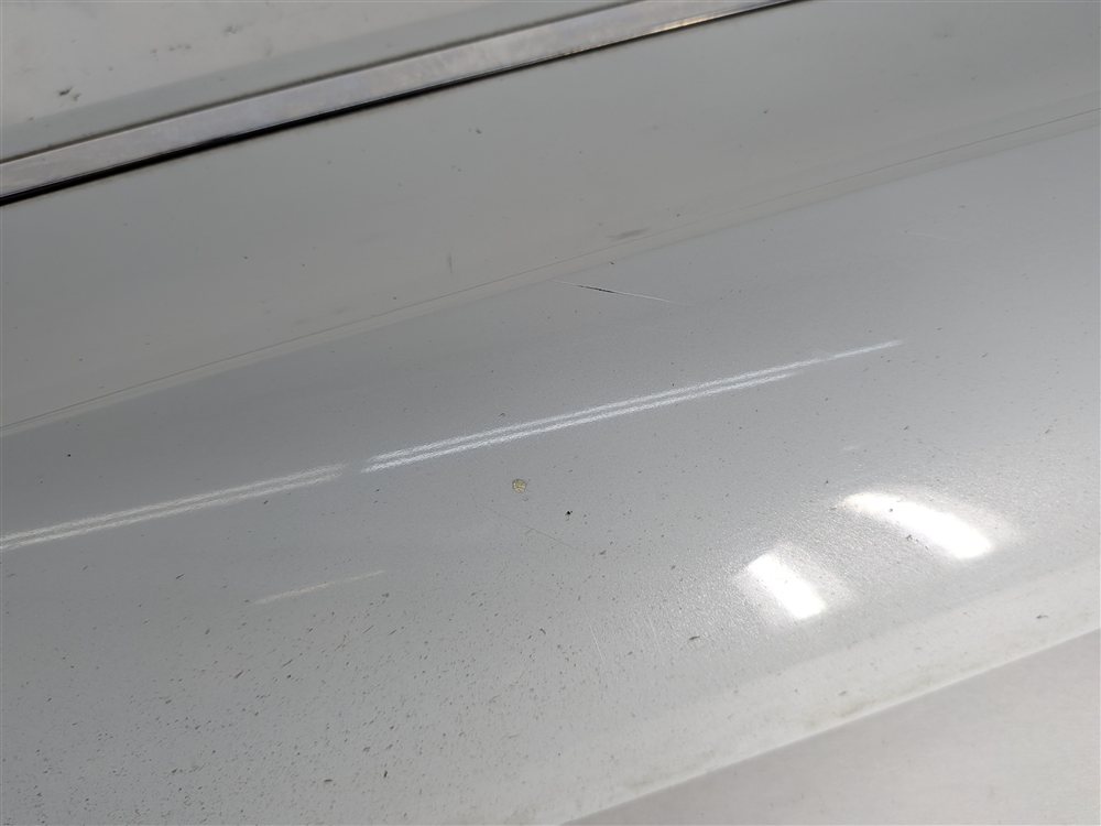 Thumbnail 8: 10-15 AUDI Q7 FRONT LEFT DRIVER LOWER DOOR TRIM MOULDING (w/out SLINE) (White)