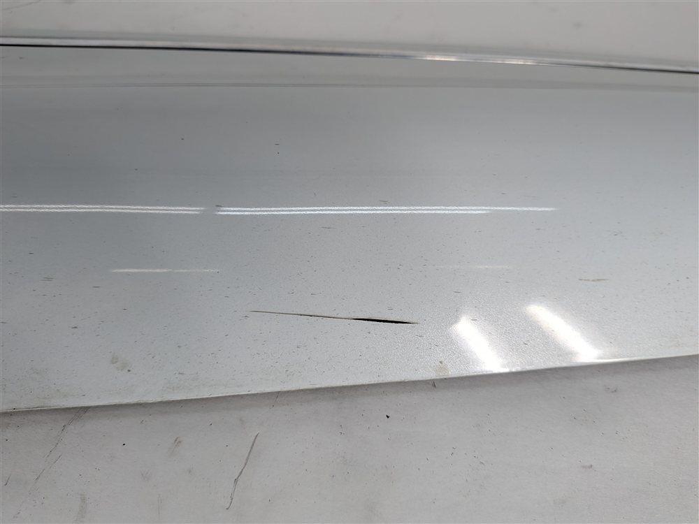 Thumbnail 7: 2010-2015 AUDI Q7 REAR RIGHT LOWER DOOR TRIM MOULDING (w/out SLINE) (White)