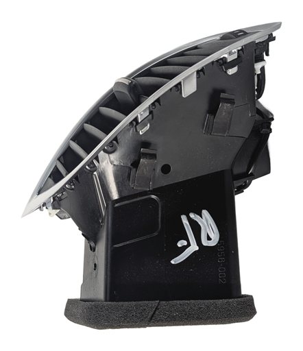 Thumbnail 3: 2015 AUDI Q7 (4L) FRONT RIGHT DASH HEAT AIR AC HVAC VENT (Black)