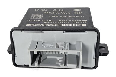Thumbnail 2: 2015 AUDI Q7 (4L) HEADLIGHT RANGE CONTROL MODULE w/LED DRL