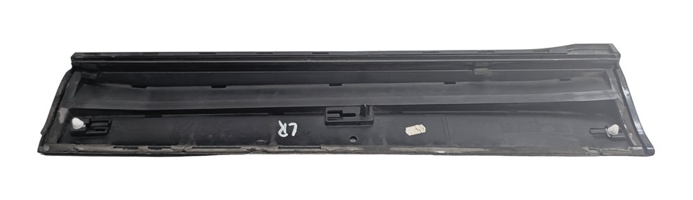 Thumbnail 3: 13-17 AUDI Q5 (B8 8R) REAR LEFT DOOR EXTERIOR LOWER MOULDING RUNNER TRIM (Blue)