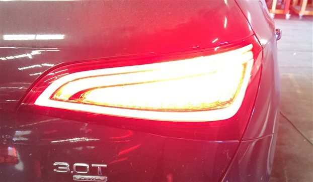 Thumbnail 2: 2013-2017 AUDI Q5 SQ5 (B8 8R) RIGHT PASSENGER TAILLIGHT BRAKE LIGHT LAMP (LED)