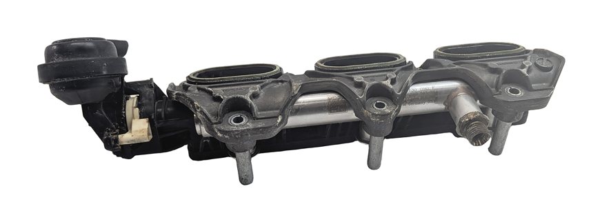 Thumbnail 3: 12-17 AUDI A6 A7 Q5 S5 SQ5 (C7 4G8 B8 8T 8R) RIGHT INTAKE MANIFOLD DIFFUSER RAIL