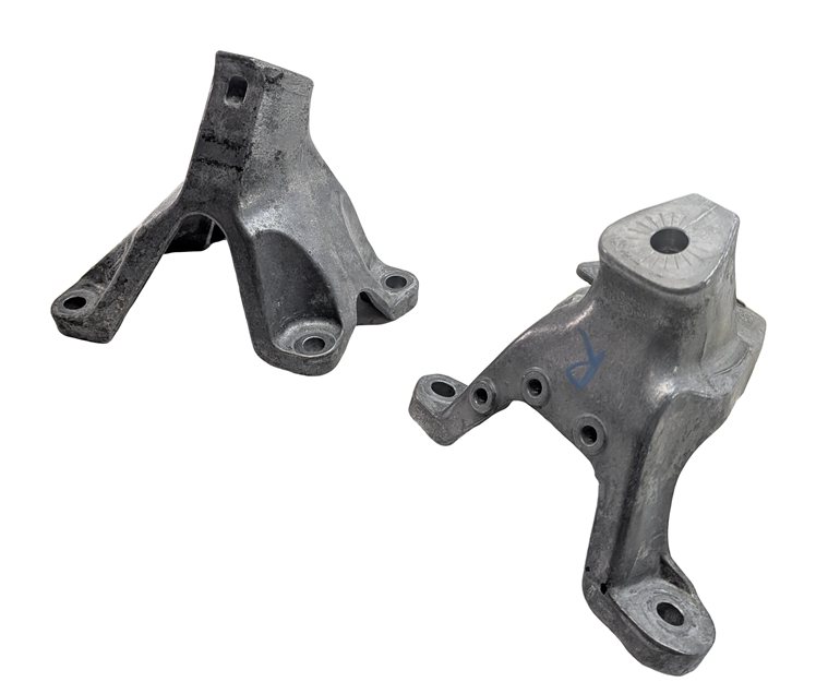 2013 AUDI Q5 (B8 8R) 3.0L SUPER (CTUC) ENGINE LEFT/RIGHT MOUNT BRACKET SET/2