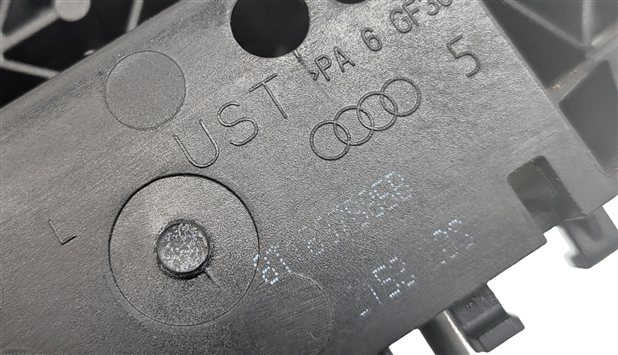 Thumbnail 6: 09-17 AUDI A4 S4 Q5 (B8 8K 8R) FRONT LEFT DRIVER KEYLESS DOOR HANDLE (Blue)