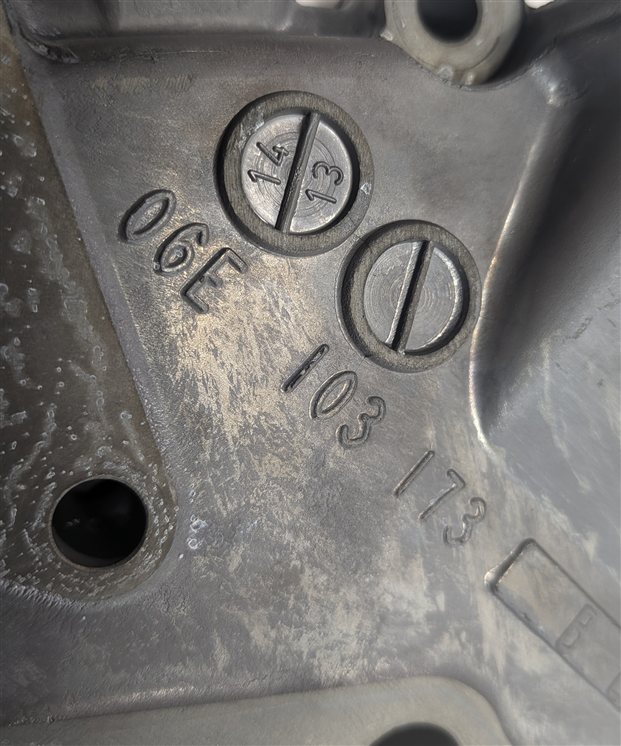 Thumbnail 5: 2013 AUDI Q5 (B8 8R) 3.0L SUPER (CTUC) ENGINE LOWER FRONT TIMING CHAIN COVER
