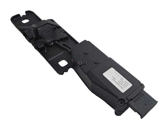 2013 AUDI Q5 (B8 8R) REAR TRUNK LOWER STRIKER LATCH PLATE w/ACTUATOR LOCK MOTOR