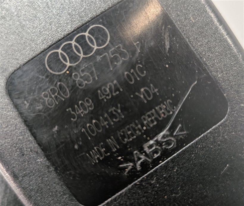 Thumbnail 4: 2013 AUDI Q5 (B8 8R) REAR LEFT CENTER RIGHT SEAT SEATBELT BUCKLE RECEIVER SET/3