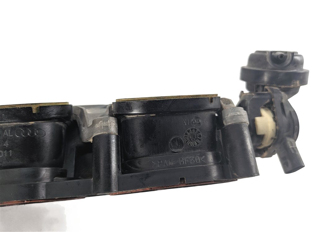 Thumbnail 9: 12-17 AUDI A6 A7 Q5 S5 SQ5 (C7 4G8 B8 8T 8R) RIGHT INTAKE MANIFOLD DIFFUSER RAIL