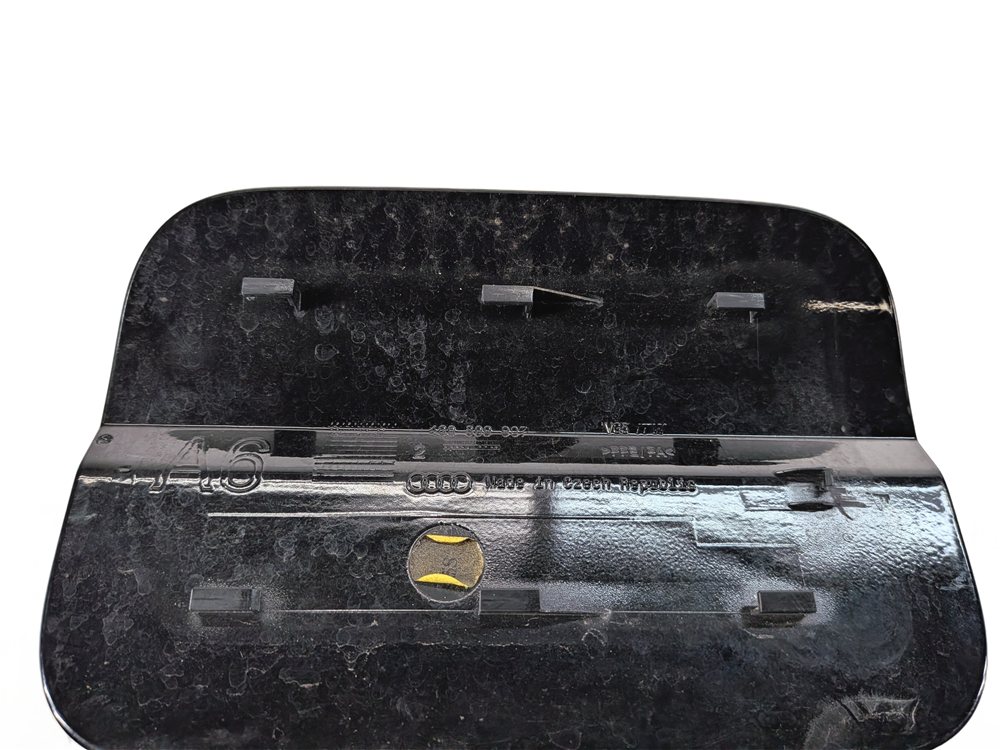 Thumbnail 5: 2012-2018 AUDI A6 S6 (C7) FUEL GAS TANK DOOR LID COVER TRIM (Black)