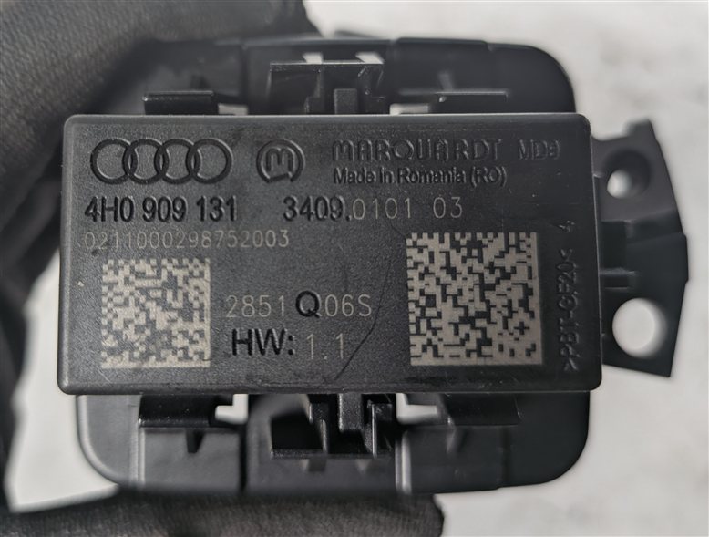 Thumbnail 8: 2012 AUDI A6 (C7 4G) IGNITION START STOP SWITCH BUTTON LOCK MODULE