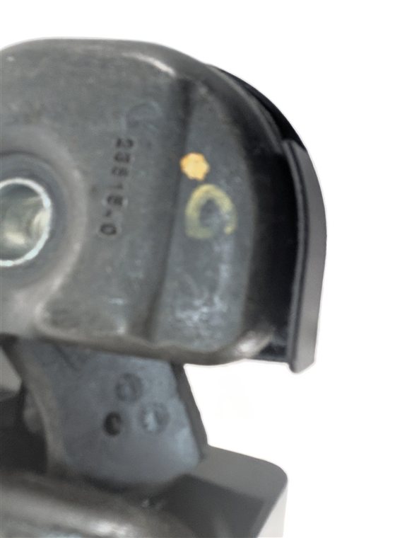 Thumbnail 10: 2012 AUDI A6 (C7 4G) REAR RIGHT SEAT BACK KEY LOCK LATCH (Beige)