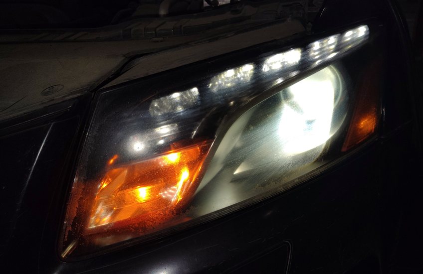 Thumbnail 2: 2009-2012 AUDI Q5 (8R) LEFT DRIVER HID XENON HEADLIGHT LIGHT LAMP (NON AFS)