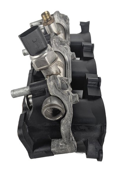 Thumbnail 3: 08-12 AUDI A4 A5 A6 Q5 B8 8T 8K 8R C7 3.2L LEFT LOWER INTAKE MANIFOLD w/ RAIL