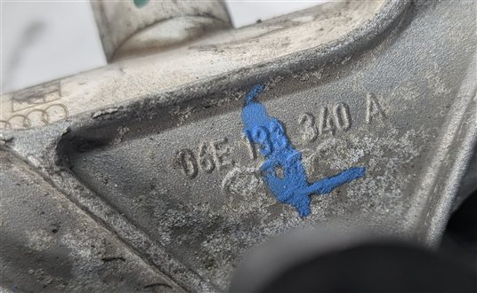 Thumbnail 7: 08-12 AUDI A4 A5 A6 Q5 B8 8T 8K 8R C7 3.2L LEFT LOWER INTAKE MANIFOLD w/ RAIL