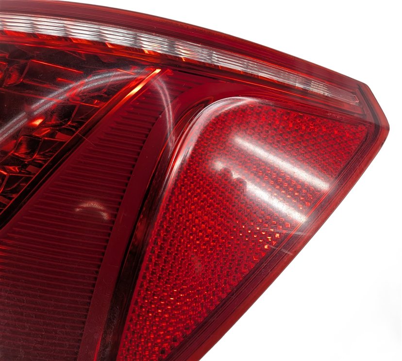 Thumbnail 9: 2009-2012 AUDI Q5 (8R) RIGHT PASSENGER REAR TRUNK TAILLIGHT BRAKE LIGHT LAMP