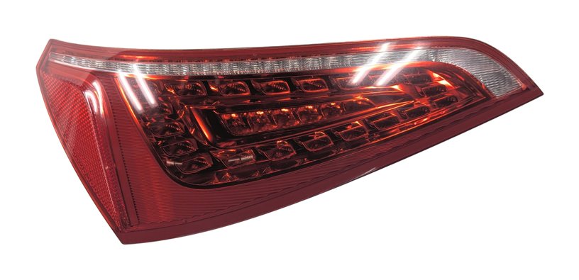 Thumbnail 3: 2009-2012 AUDI Q5 (8R) LEFT DRIVER REAR TRUNK TAILLIGHT BRAKE LIGHT LAMP