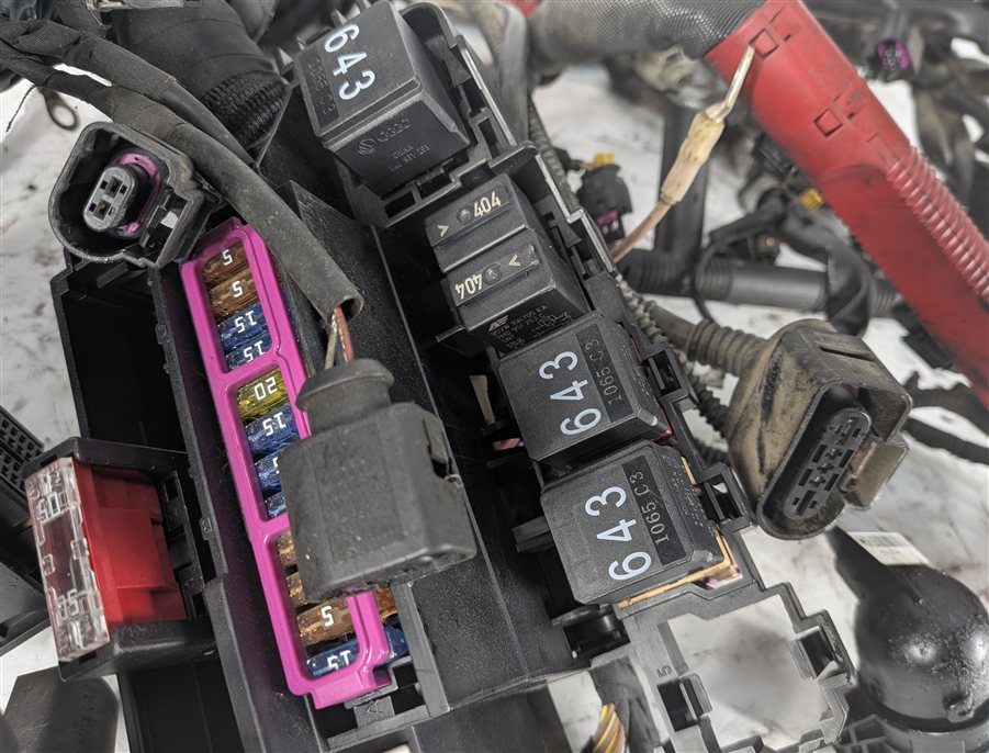 Thumbnail 10: 2011 AUDI Q5 (B8 8R) 3.2L (CALB) ENGINE MOTOR WIRE WIRING HARNESS LOOM