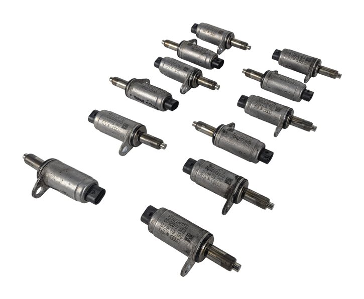 Thumbnail 2: 2011 AUDI Q5 B8 8R 3.2L CALB ENGINE CAMSHAFT ADJUSTER SOLENOID VALVE SET/12
