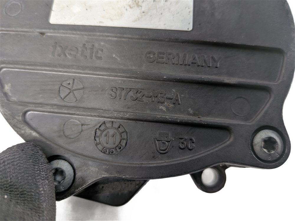 Thumbnail 6: 2011 AUDI Q5 (B8 8R) 3.2L CALB ENGINE MECHANICAL BRAKE BOOSTER VACUUM PUMP