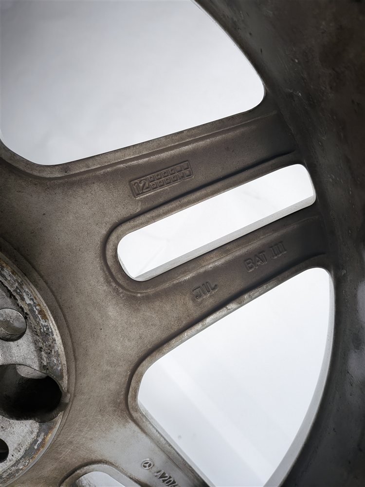 Thumbnail 4: 2008-2015 MERCEDES C-CLASS W204 FRONT 18x8 DOUBLE 5-DOUBLE SPOKE AMG WHEEL RIM