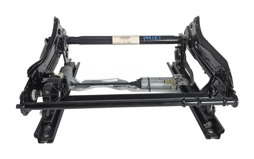 Thumbnail 2: 08-14 MB C230 C250 C300 C63 (W204) RIGHT FRONT PASSENGER SEAT TRACK w/ MOTORS