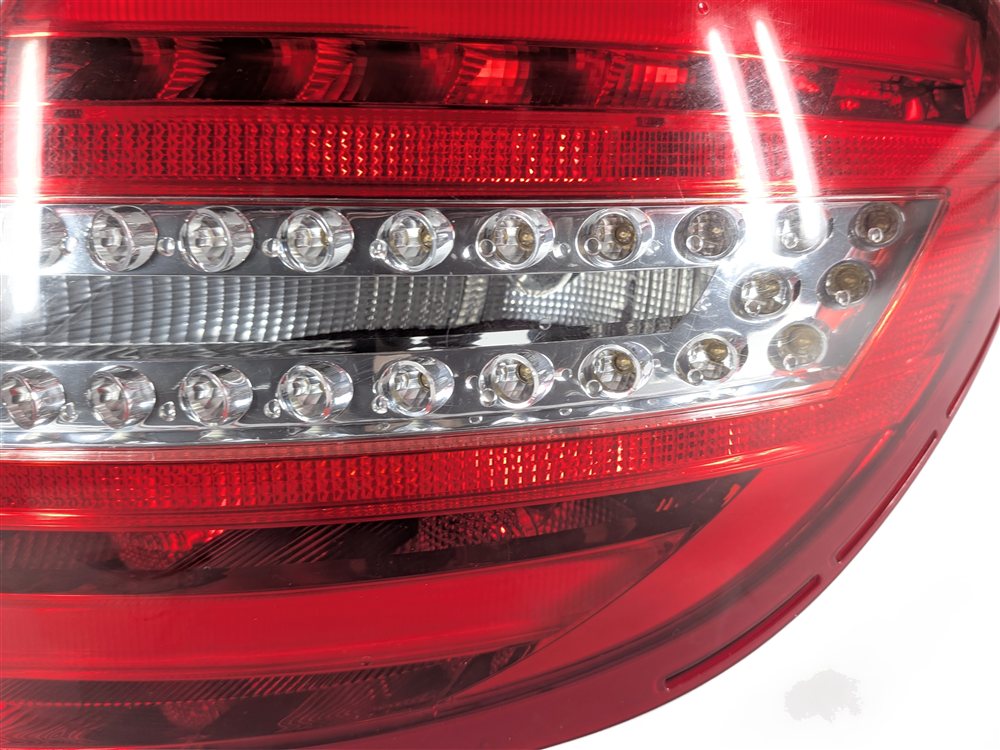 Thumbnail 10: 12-15 MERCEDES BENZ C250 C300 C350 (W204) RIGHT PASSENGER TAILLIGHT BRAKE LIGHT