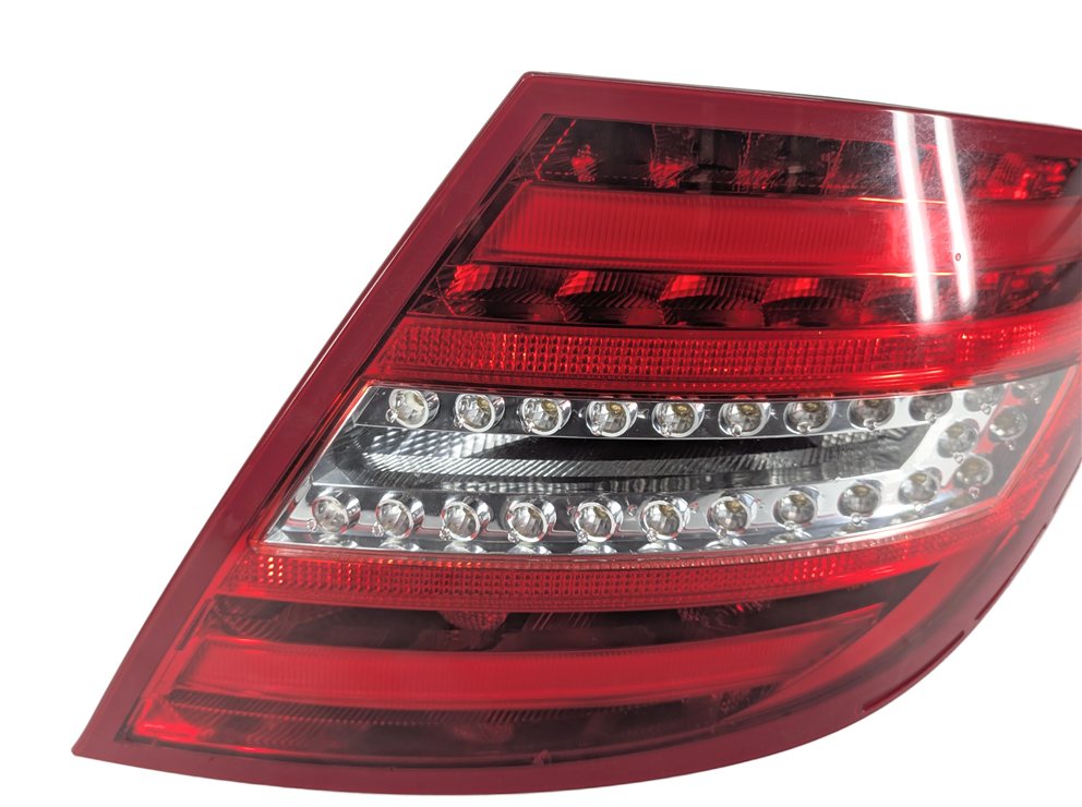 Thumbnail 11: 12-15 MERCEDES BENZ C250 C300 C350 (W204) RIGHT PASSENGER TAILLIGHT BRAKE LIGHT