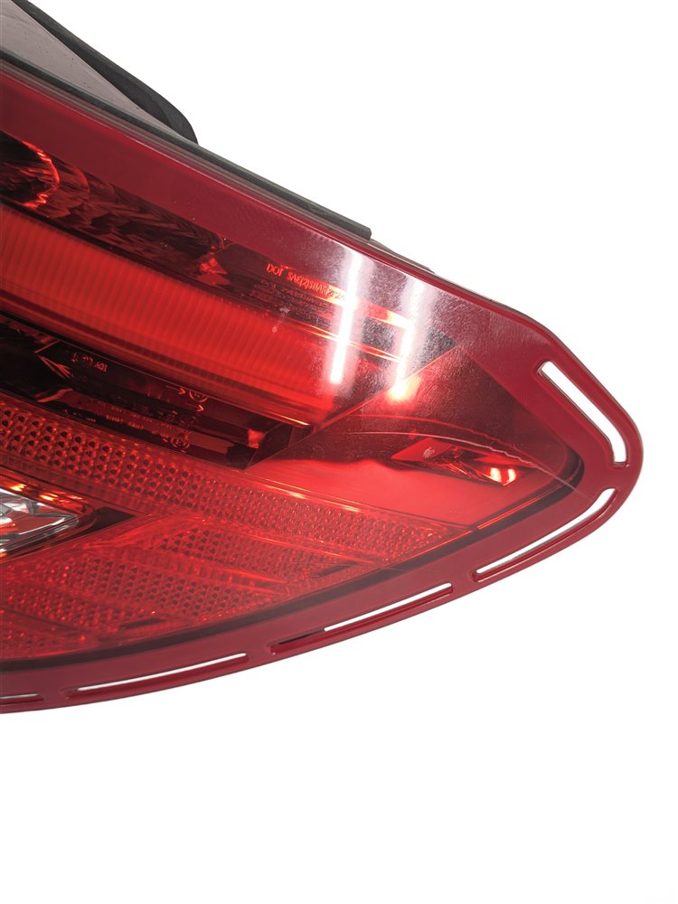 Thumbnail 8: 12-15 MERCEDES BENZ C250 C300 C350 (W204) RIGHT PASSENGER TAILLIGHT BRAKE LIGHT