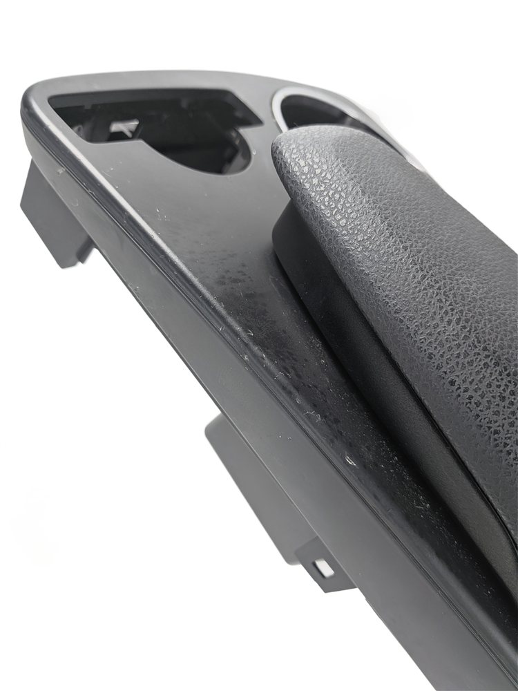 Thumbnail 8: 12-15 MERCEDES BENZ C250 C300 C350 (W204) COUPE / SEDAN CENTER CONSOLE (Black)