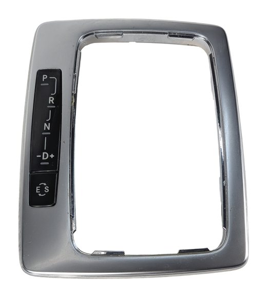 Thumbnail 2: 2013 MERCEDES C250 (W204) CENTER CONSOLE AUTOMATIC SHIFTER TRIM BEZEL (Aluminum)