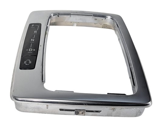 Thumbnail 3: 2013 MERCEDES C250 (W204) CENTER CONSOLE AUTOMATIC SHIFTER TRIM BEZEL (Aluminum)