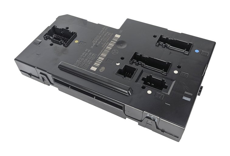 11-15 MERCEDES C250 C300 C350 (W204) REAR SIGNAL ACQUISITION CONTROL MODULE SAM