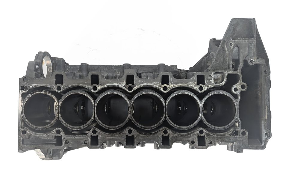 Thumbnail 5: 10-12 BMW 135i 335i 535i X3 X5 (E90 F10 E70 E71) 3.0L N55 ENGINE CYLINDER BLOCK