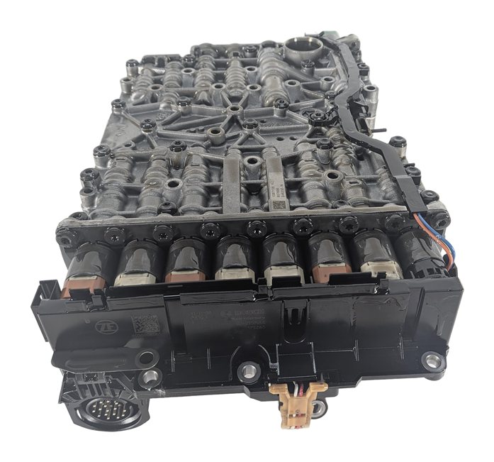 Thumbnail 6: 2010-2011 BMW 535i 535iGT (F07 F10) RWD 8HP-45 AUTOMATIC TRANSMISSION VALVE BODY