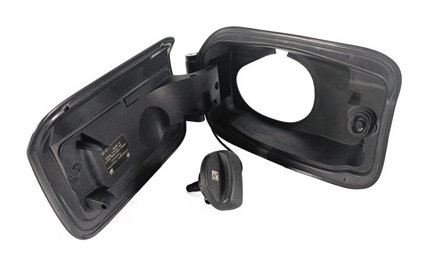 Thumbnail 3: 11-16 BMW 528i 535i 550i M5 (F10) GAS FILLER FUEL TANK DOOR w/HOUSING (Havanna)