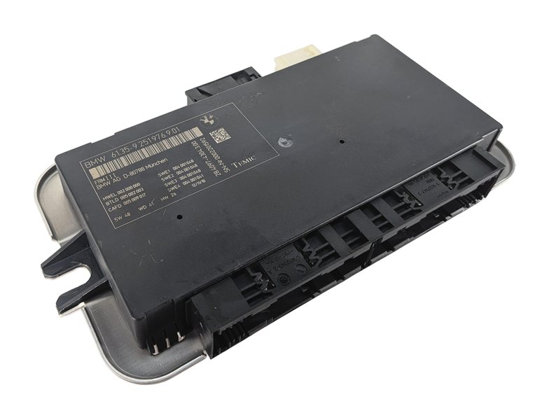 10-17 BMW 5 6 7 M5 X3 X4 (F06 F10 F12 F25 F26) FRM III BODY LIGHT CONTROL MODULE