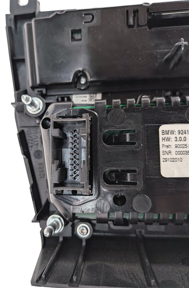 Thumbnail 8: 11-16 BMW 5 M5 SERIES (F10) HEATER A/C TEMPERATURE & RADIO CONTROL PANEL (BLACK)