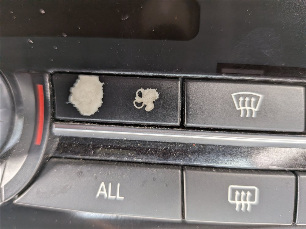 Thumbnail 9: 11-16 BMW 5 M5 SERIES (F10) HEATER A/C TEMPERATURE & RADIO CONTROL PANEL (BLACK)