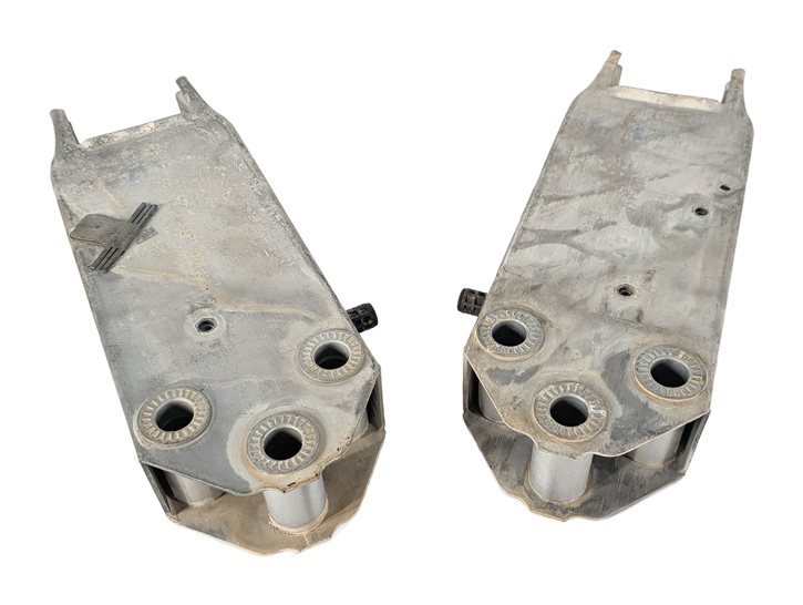 11-16 BMW 528i 535i 550i M5 FRONT BUMPER REINFORCEMENT IMPACT BAR BRACKET SET/2