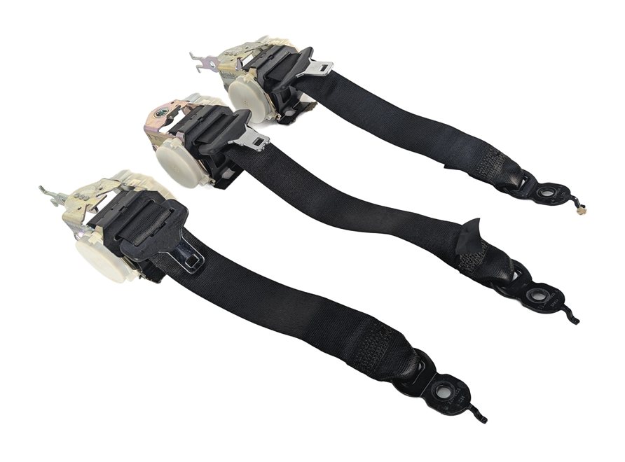 Thumbnail 2: 2011 BMW 535i (F10) REAR SEATBELT RETRACTOR SET/3 (Black)