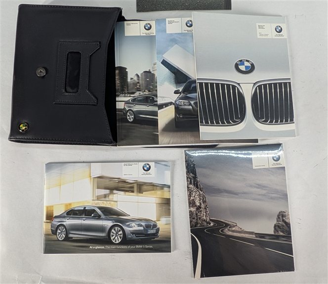 Thumbnail 2: 2011 BMW 535i (F10) 3.0L OWNER'S MANUAL BOOKLET w/ CASE