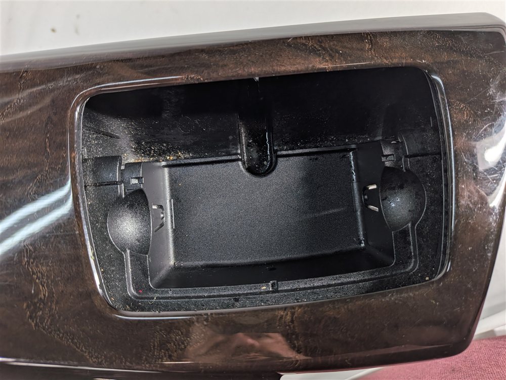 Thumbnail 13: 2011 BMW 528i 535i 550i (F10) FRONT CENTER CONSOLE SHIFT TRIM CUP HOLDER