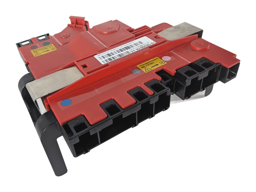 2011 BMW 535i (F10) REAR POWER DISTRIBUTION B+ JUNCTION FUSE BLOCK