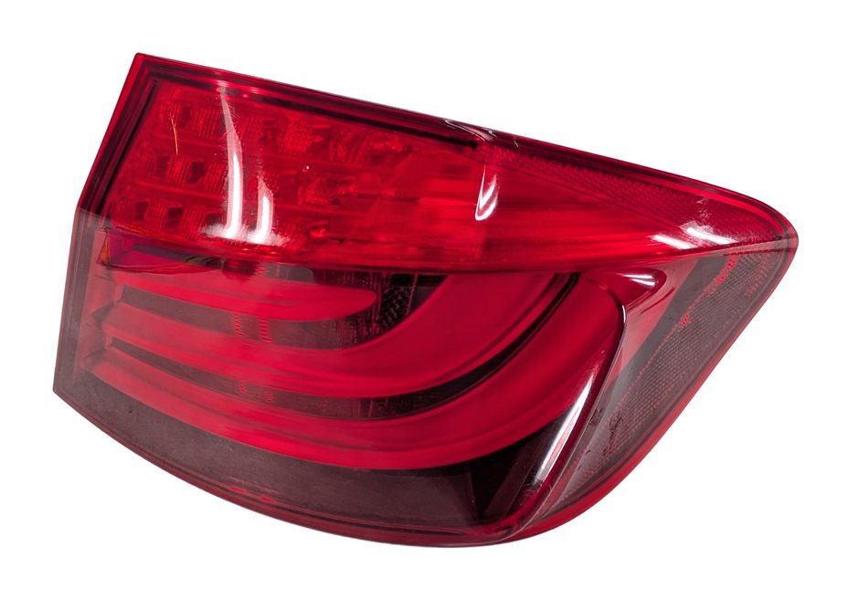 11-13 BMW 528i 535i 550i M5 (F10) REAR RIGHT PASSENGER OUTER TAILLIGHT LAMP