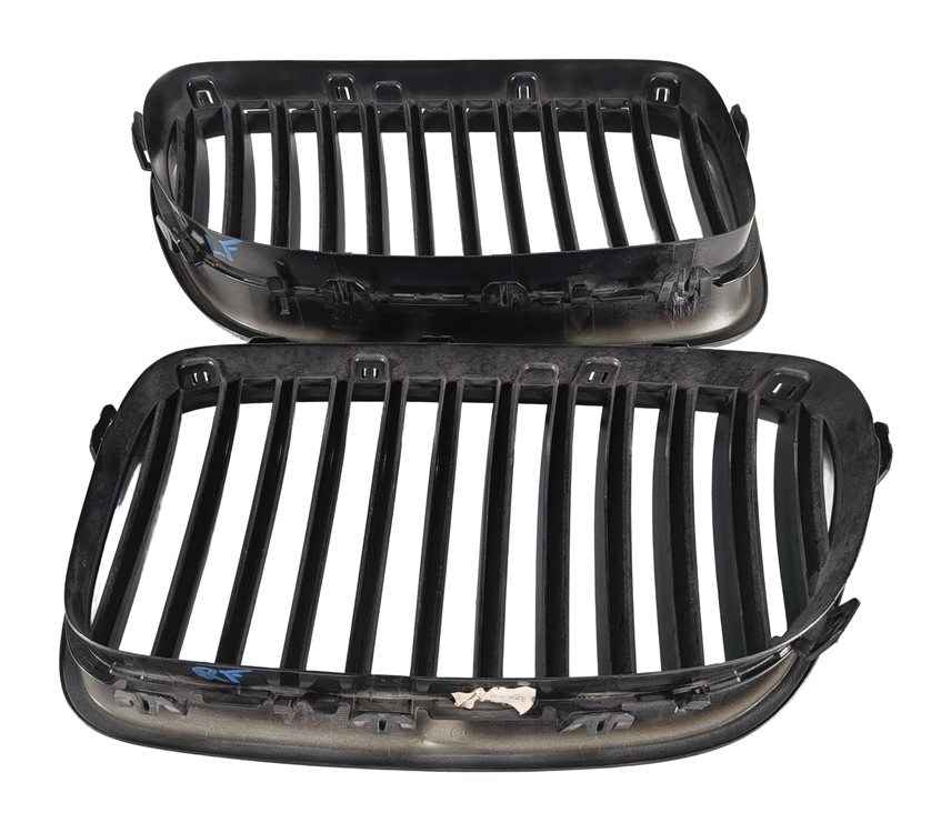 Thumbnail 4: 2011-2013 BMW 528i 535i 550i M5 (F10) FRONT HOOD VENT GRILLE SET-2 (BLACK)